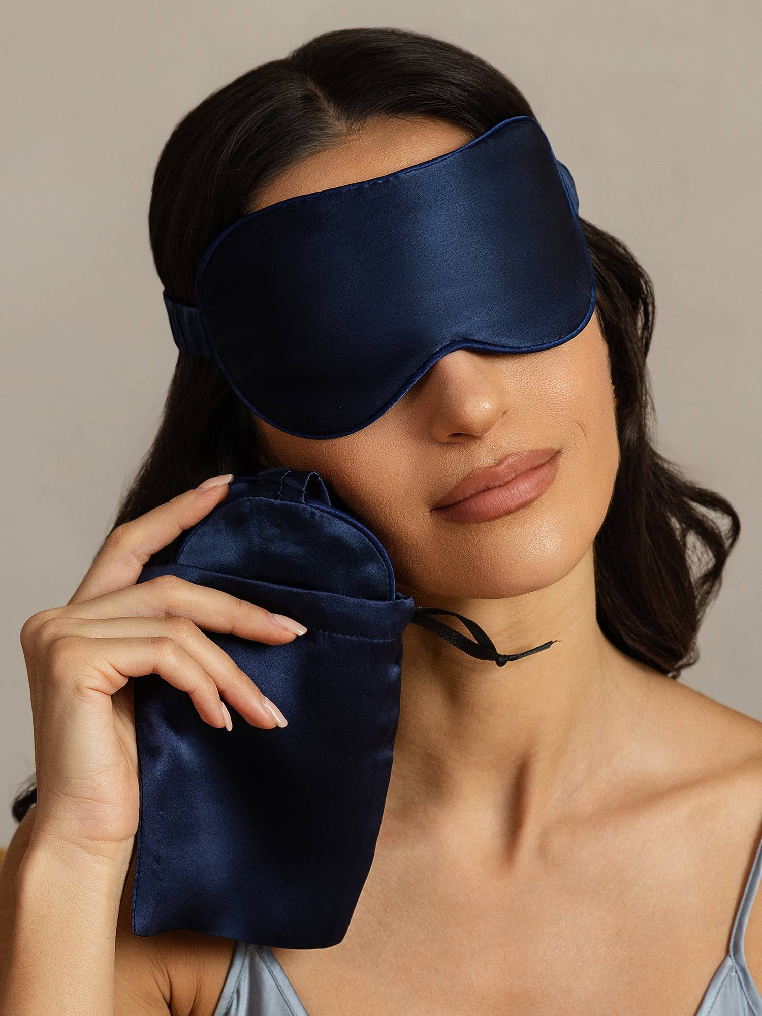 [Tummansininen] SilkSilky-FI Eye Mask 002