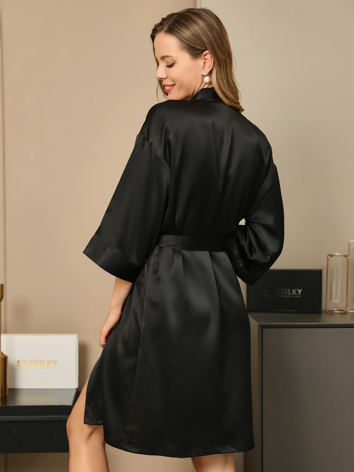 [Musta] SilkSilky-FI Womens Robe 002