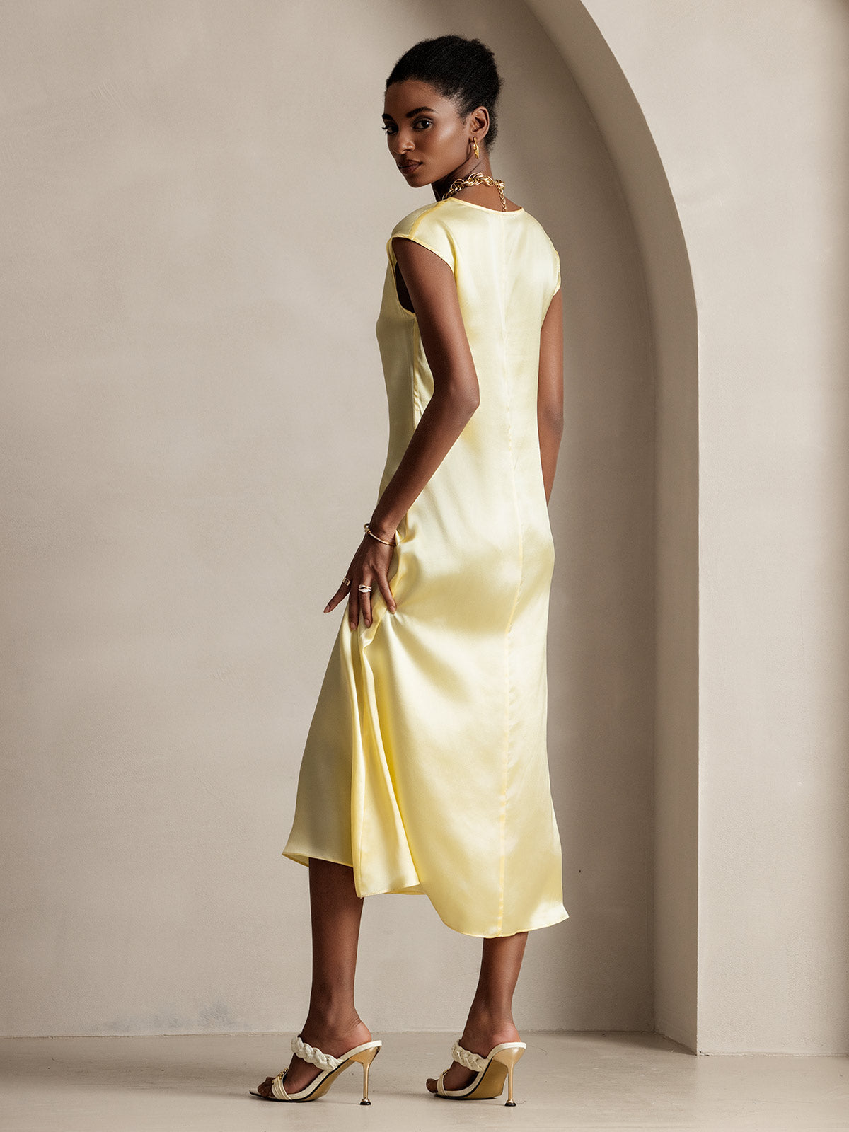 [Vaaleankeltainen] SilkSilky-FI 19Momme Dress 002
