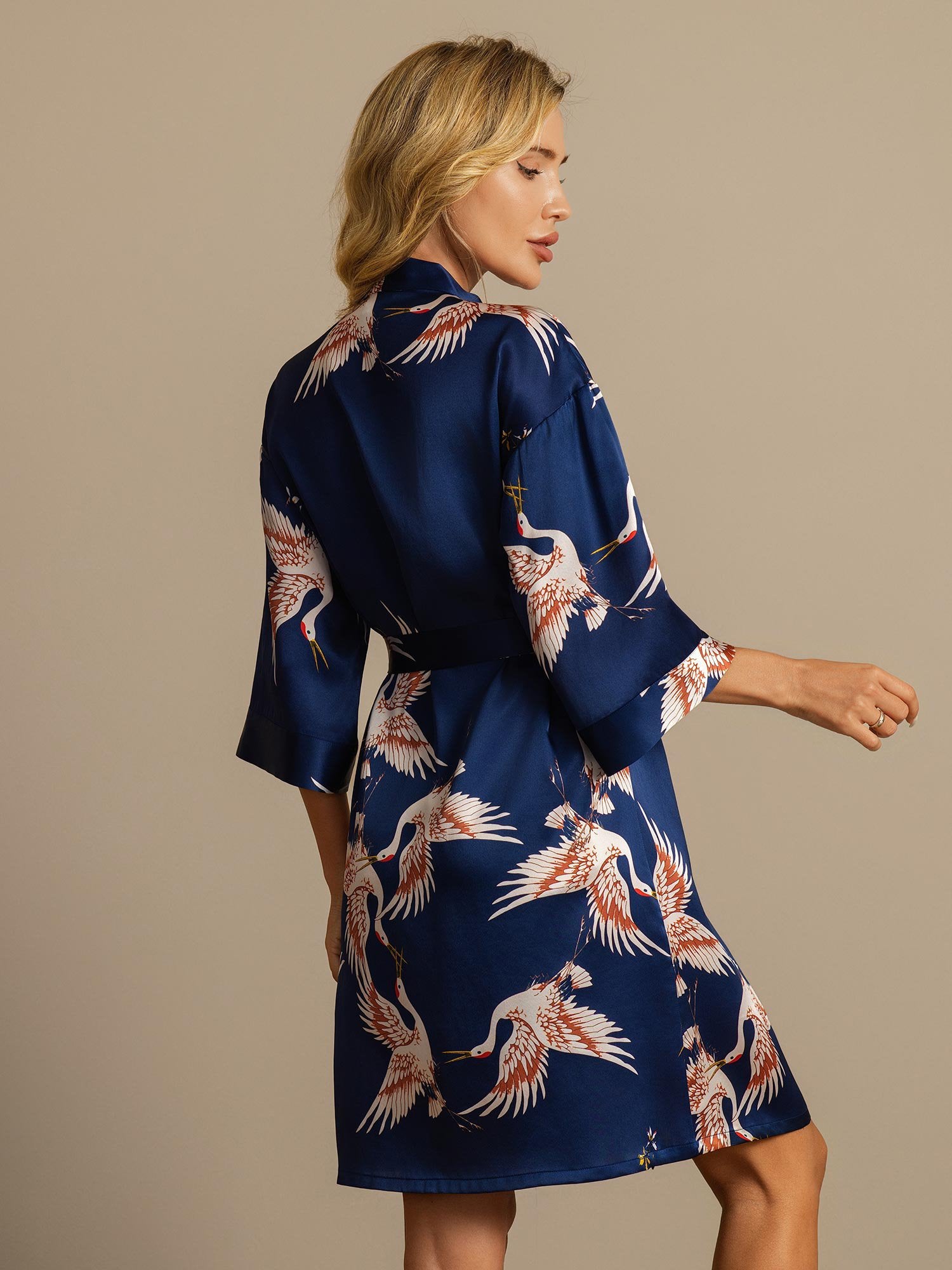 [Tummansininen] SilkSilky-FI 19Momme Womens Robe 002