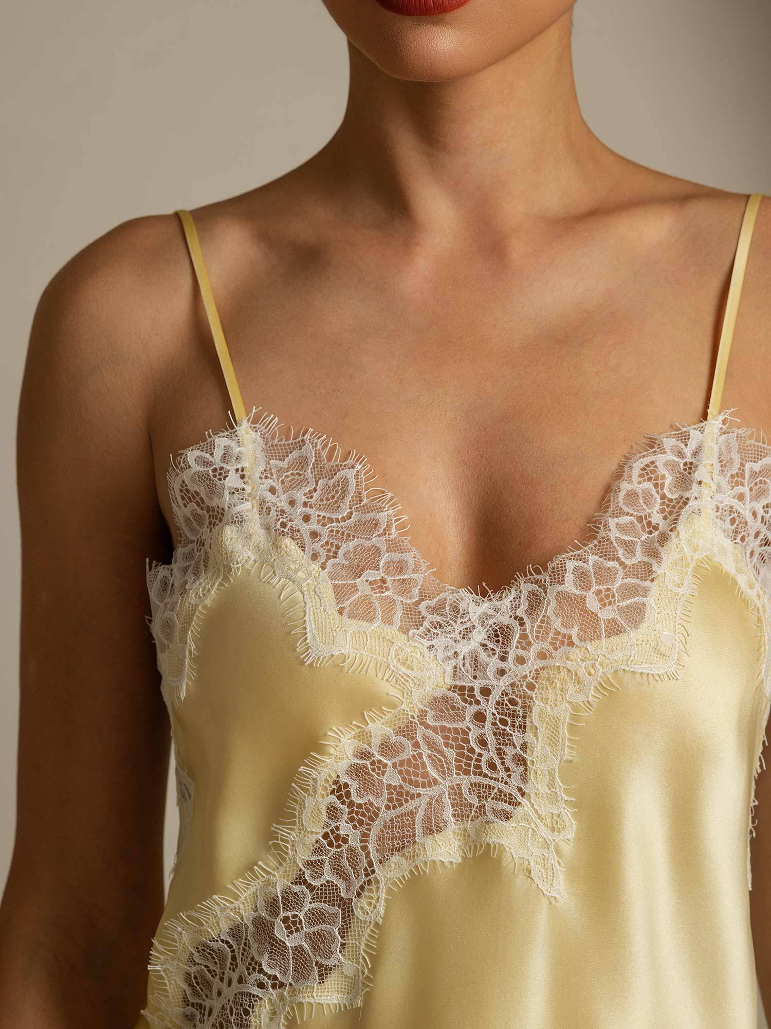 [Vaaleankeltainen] SilkSilky-FI Camisoles 004