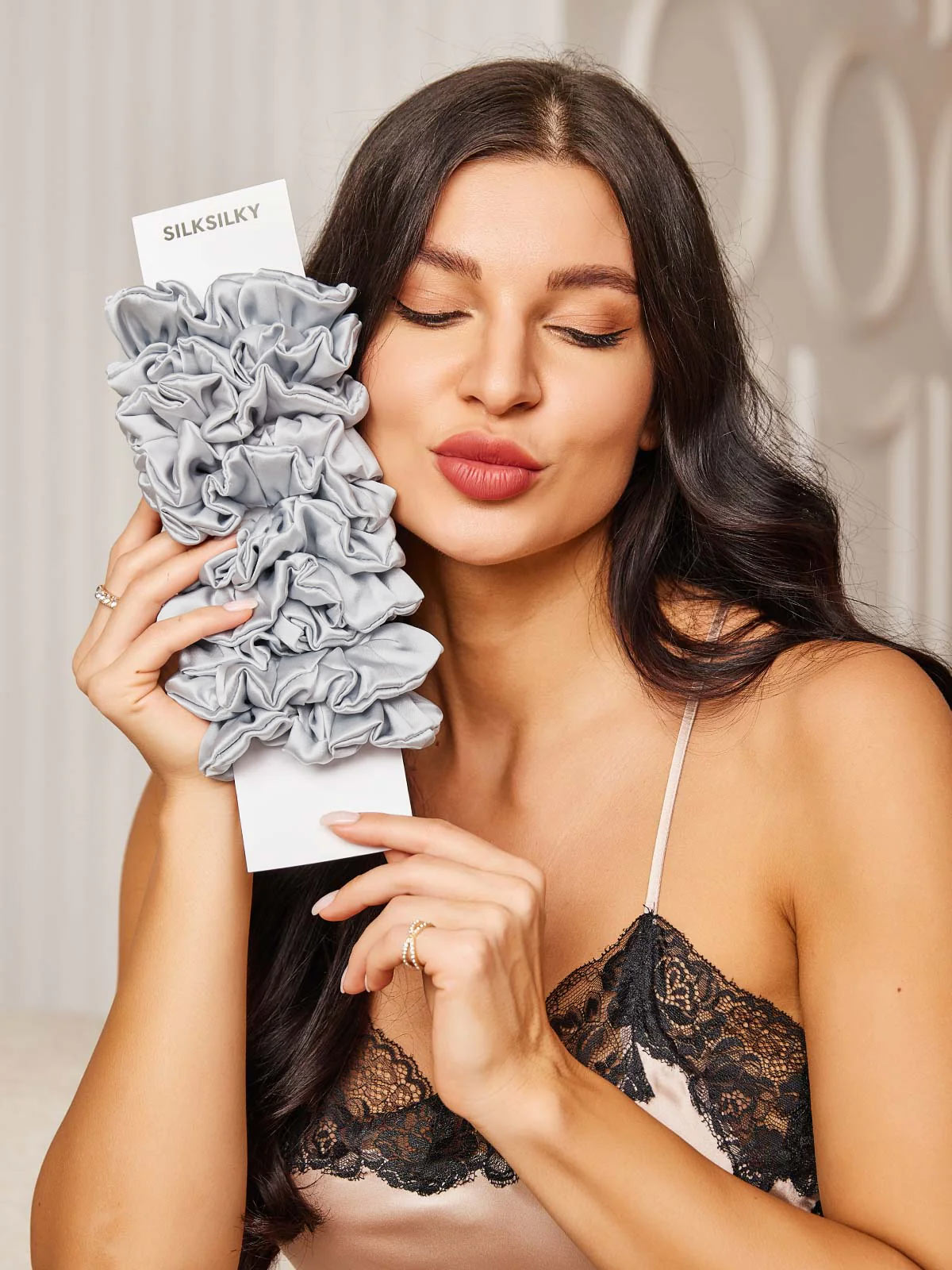 [Vaalean Harmaa] SilkSilky-FI 19Momme Scrunchie 002