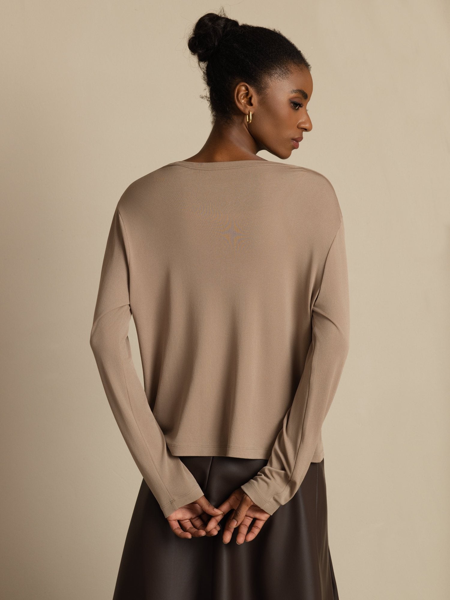 [Tan] SilkSilky-FI 19Momme Silkki Pitkähihainen V Pääntie Naisten Cardigan 002