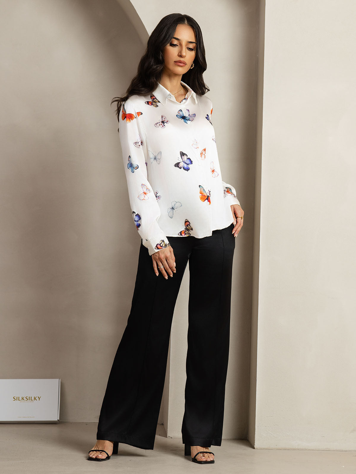 [Valkoinen Perhonen] SilkSilky-FI Womens Shirt 007