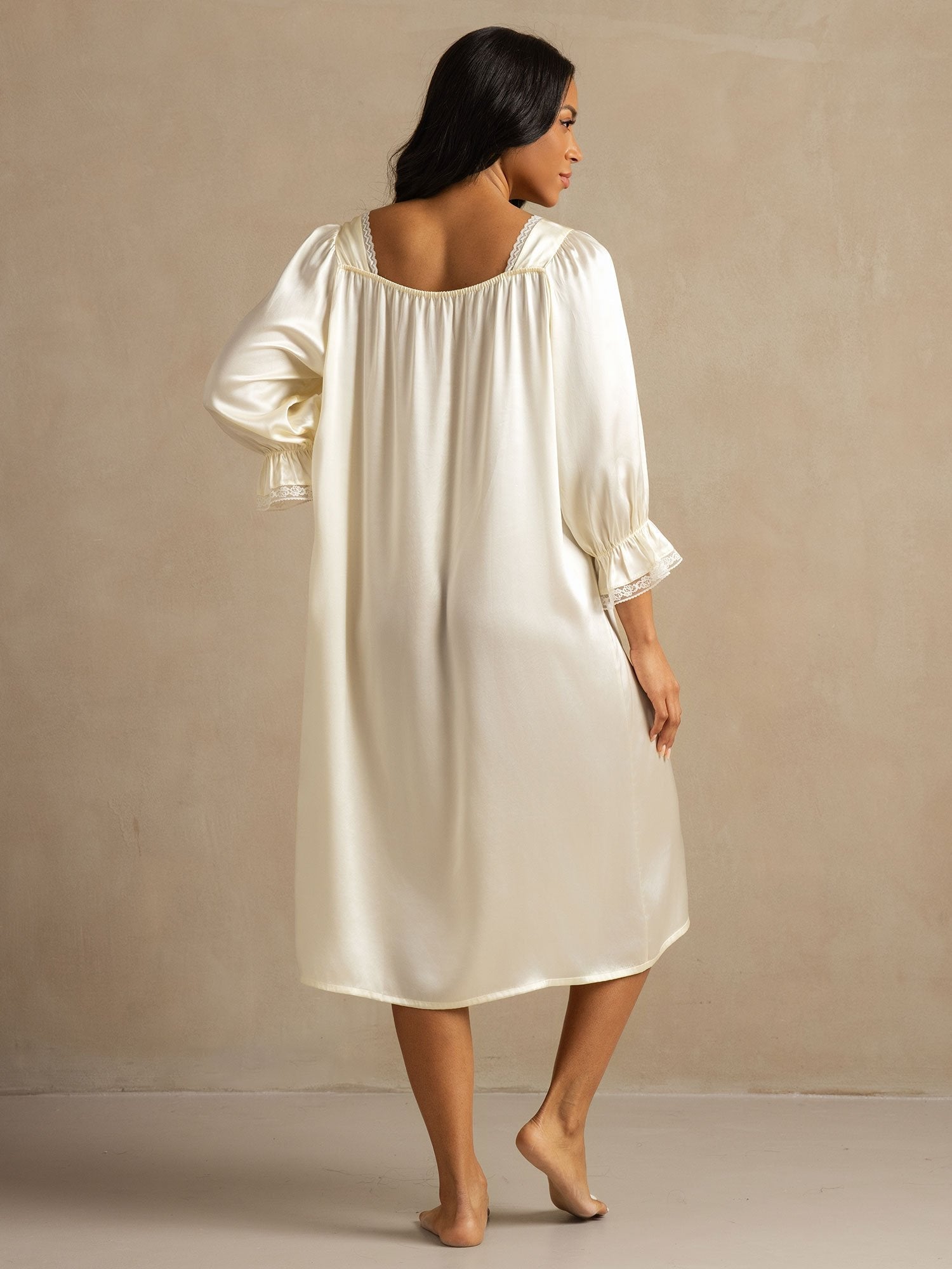 [Valkoinen] SilkSilky-FI Nightgown 002,