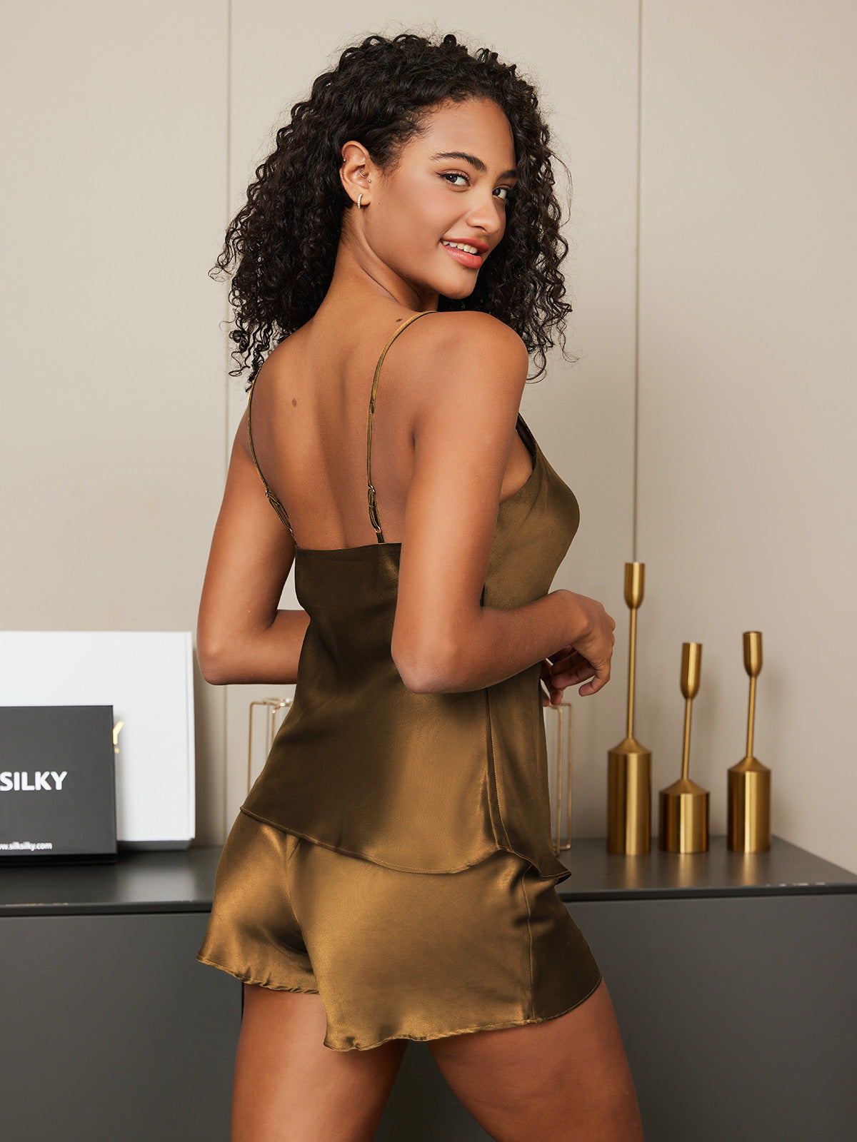 [Kahvi] SilkSilky-FI Spagettihihna V Pääntie Camisole Setti 005