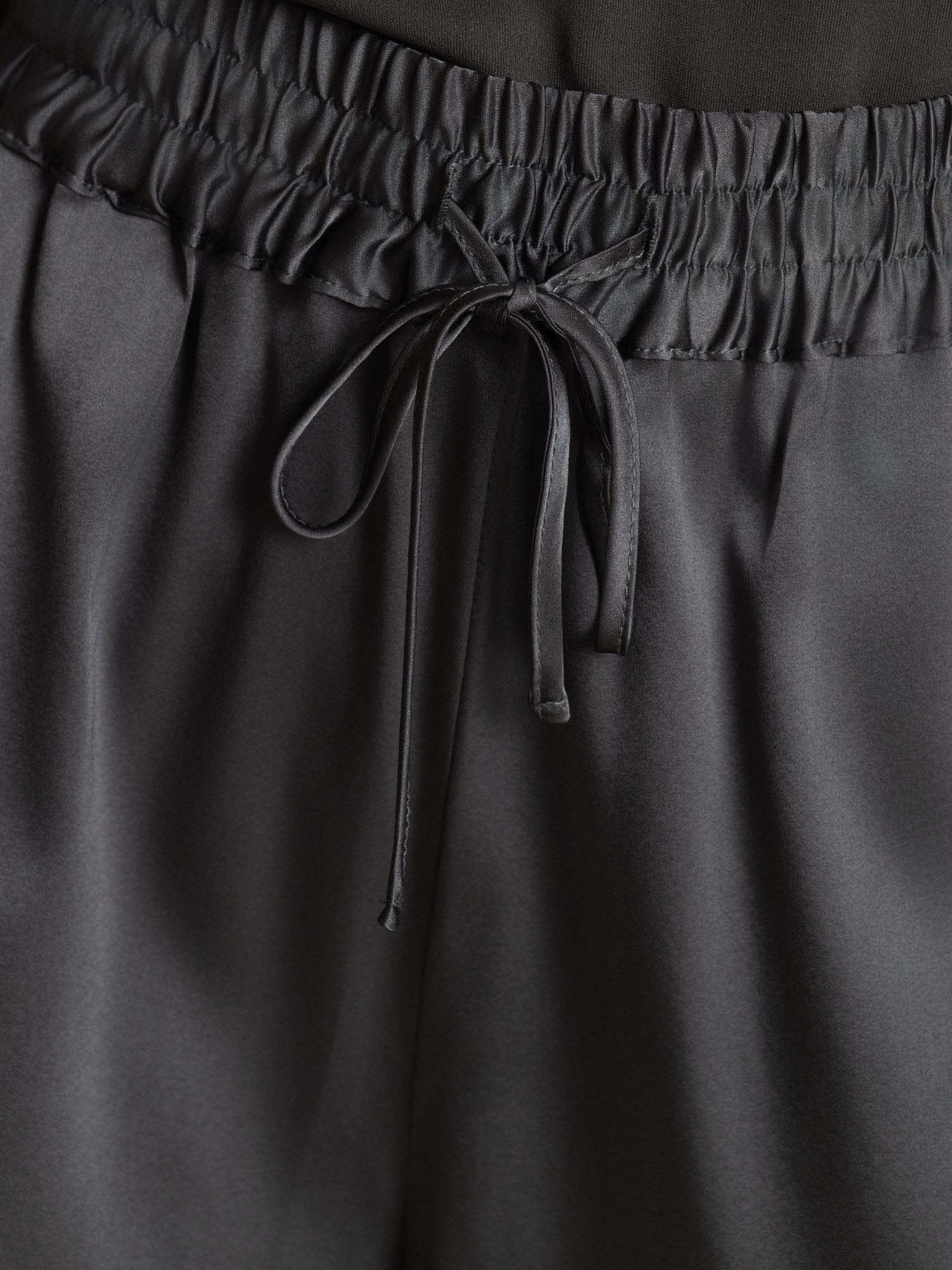 [TummanHarmaa] SilkSilky-FI 19Momme Silkki Womens Shorts 006