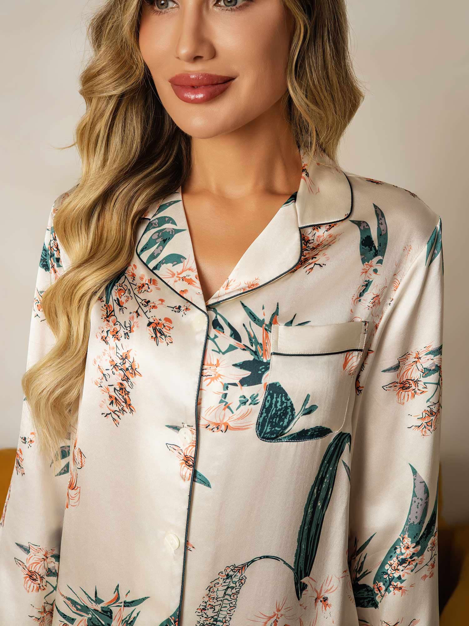 [Trooppinen Sademetsä] SilkSilky-FI Womens Pajamas 003