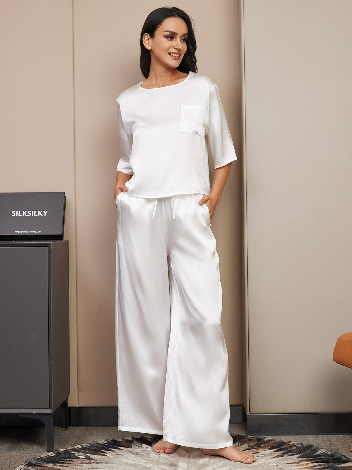 [Valkoinen] SilkSilky-FI Womens Pajamas 003,