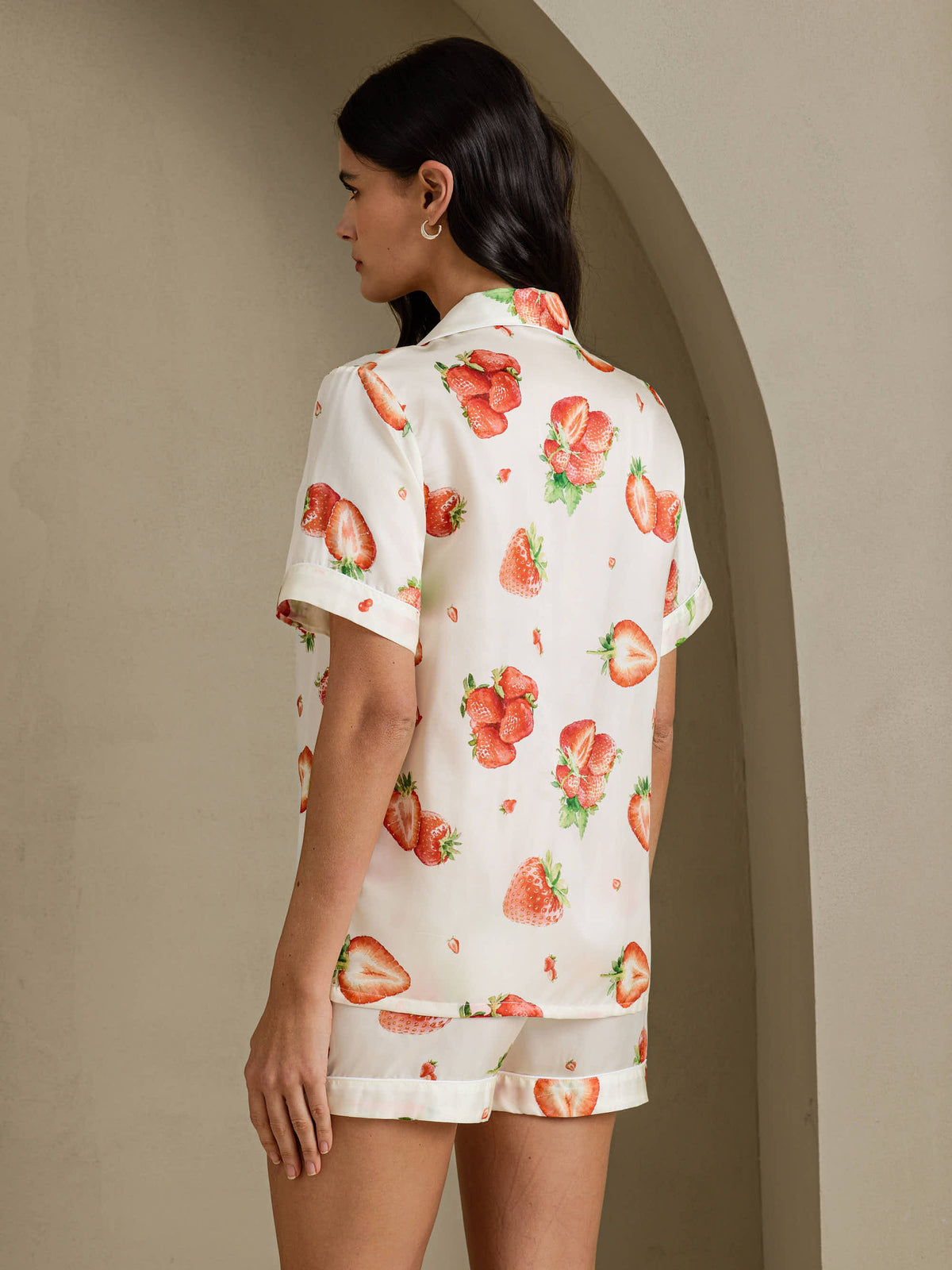 [Valkoinen Mansikka] SilkSilky-FI Short Sleeve Notch Collar Naisten Pyjamat 002
