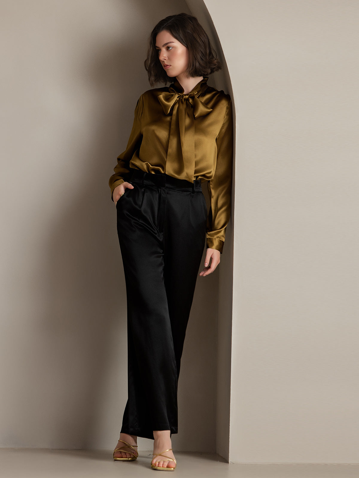 [Ruskea] SilkSilky-FI 19Momme Silk Long Sleeve Tie Neck Naisten paita 006
