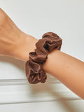 SilkSilky FI 19Momme Pure Silk Scrunchie Kahvi 001