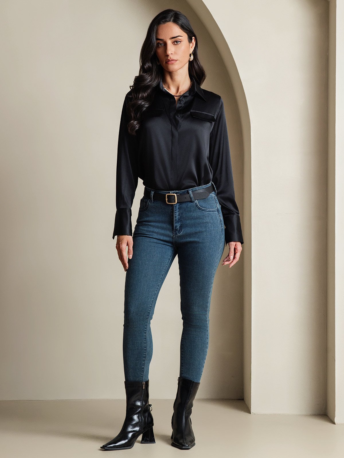 SilkSilky-FI 19Momme Womens Shirt Musta 001