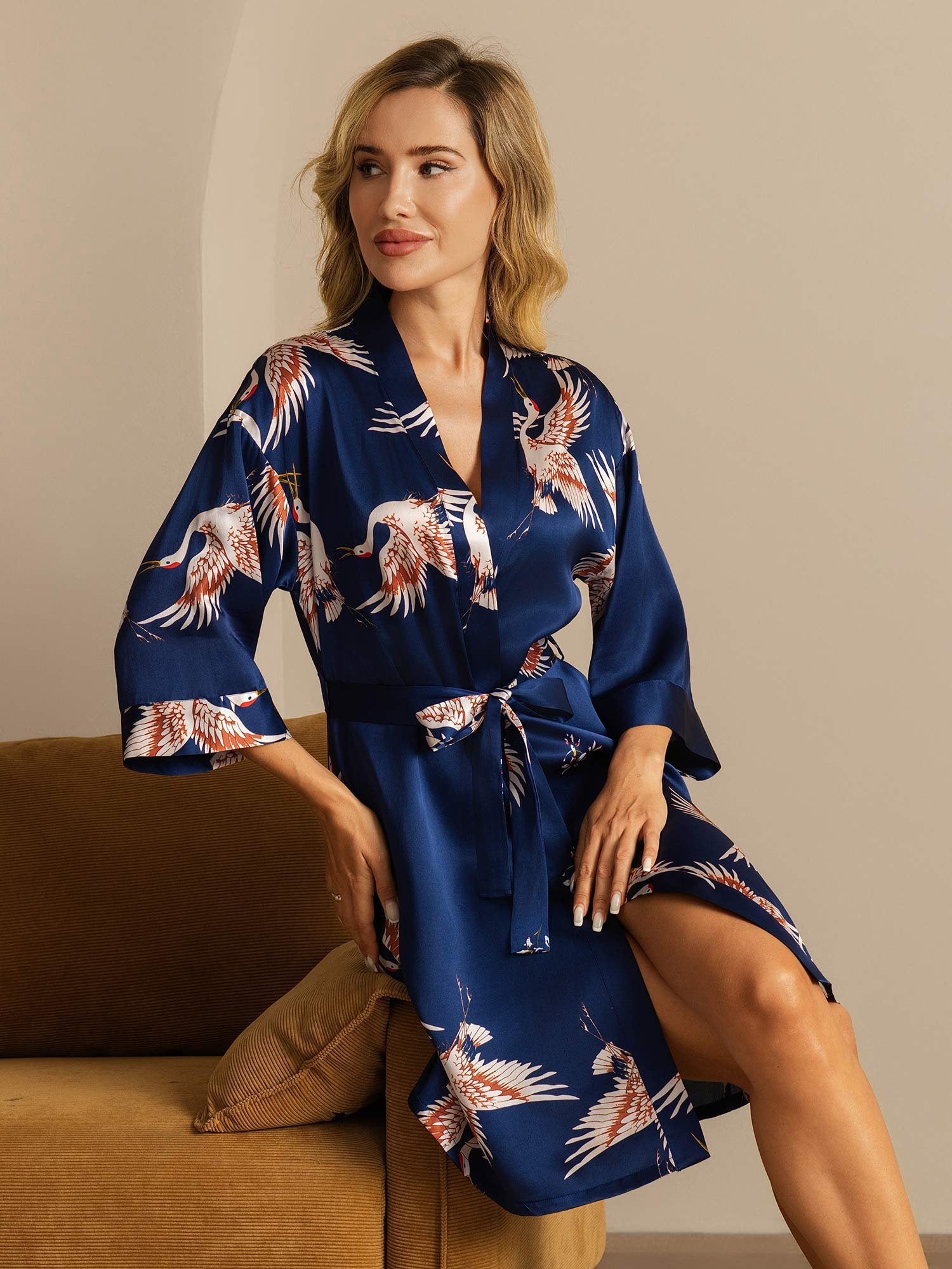 [Tummansininen] SilkSilky-FI 19Momme Womens Robe 001