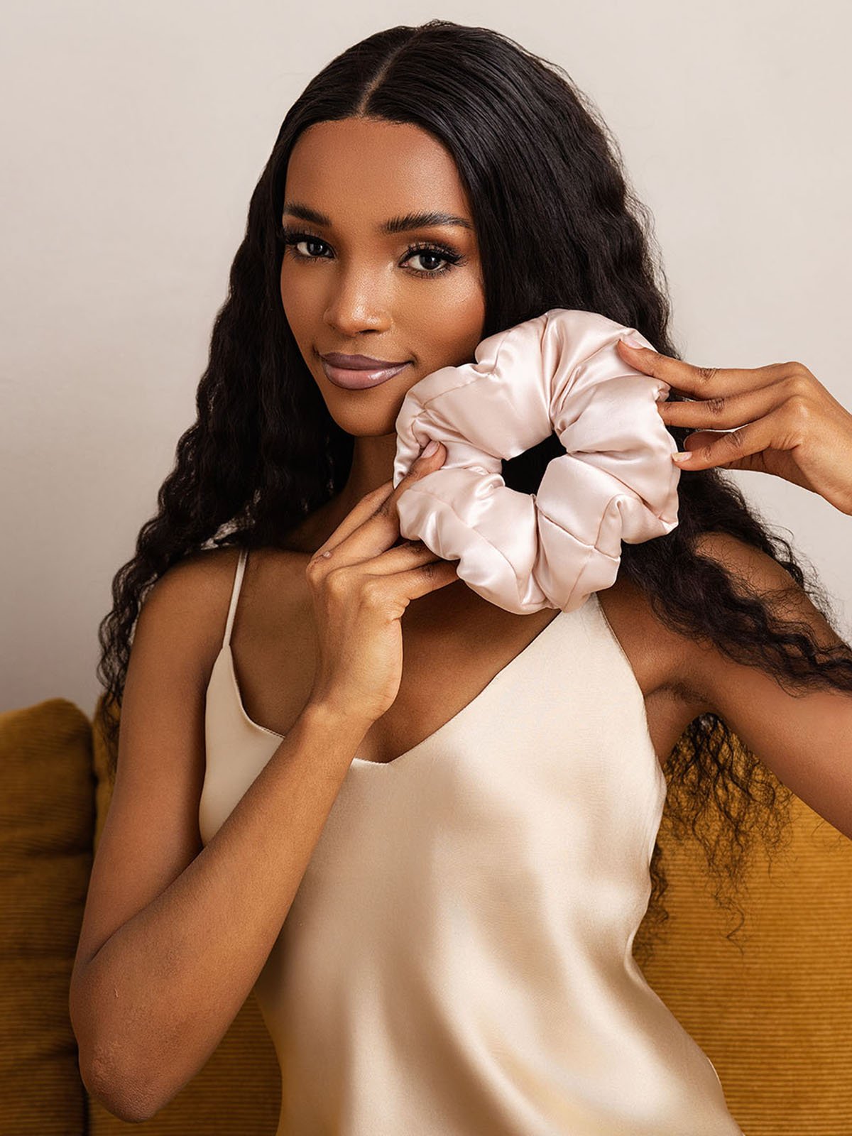 [Pinkki] SilkSilky-FI Scrunchie 002