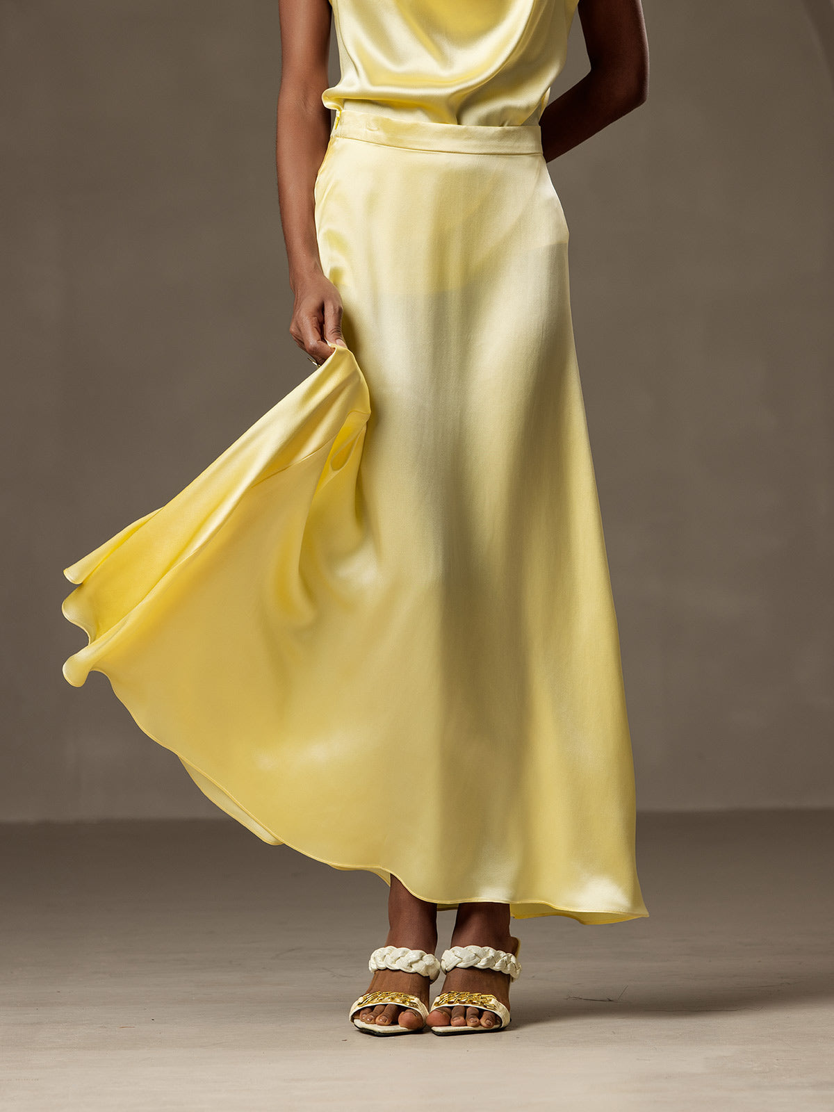 [Vaaleankeltainen] SilkSilky-FI 19Momme Skirt 001