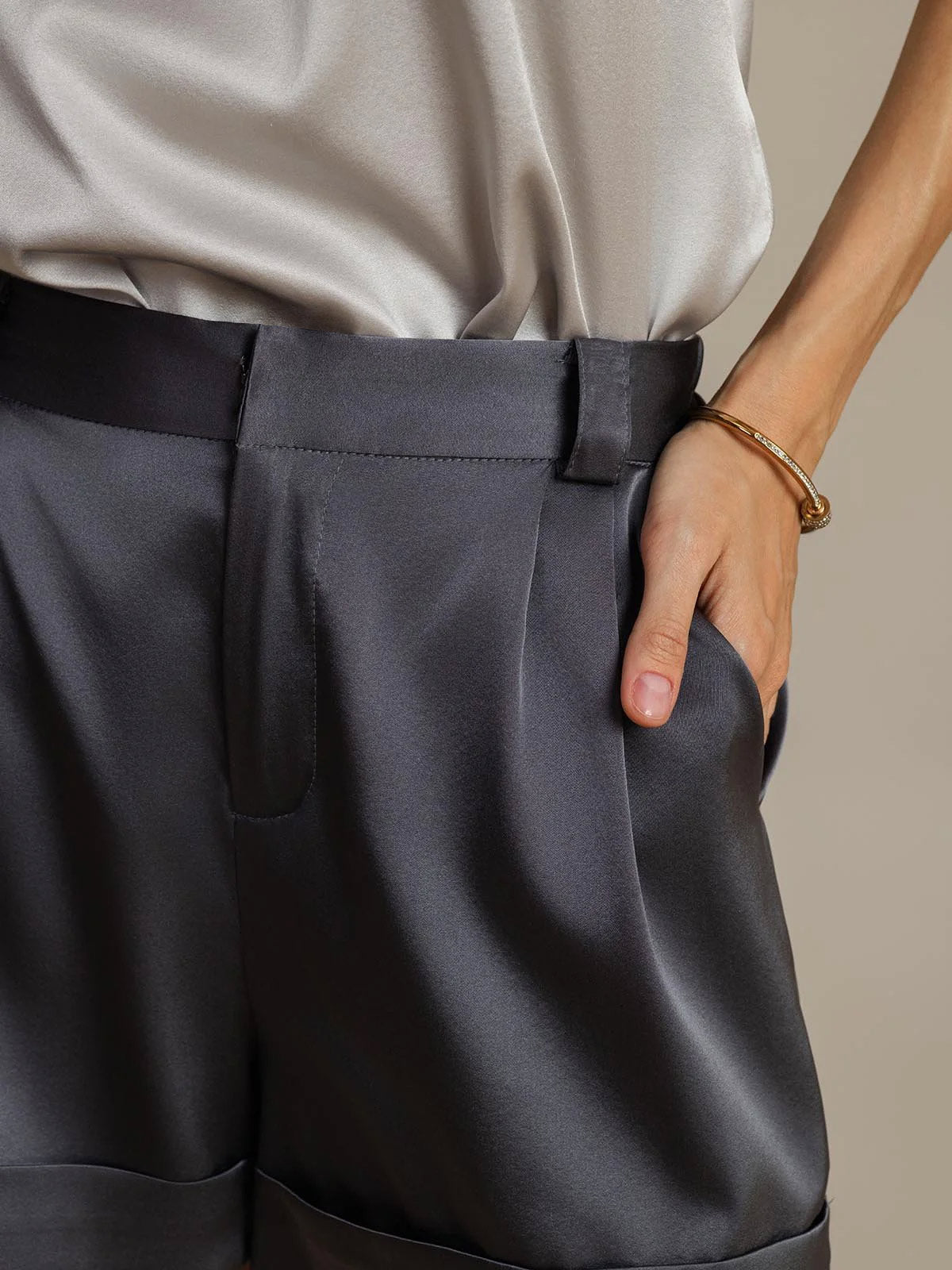[Tumman Harmaa] SilkSilky-FI 19Momme Womens Shorts 004