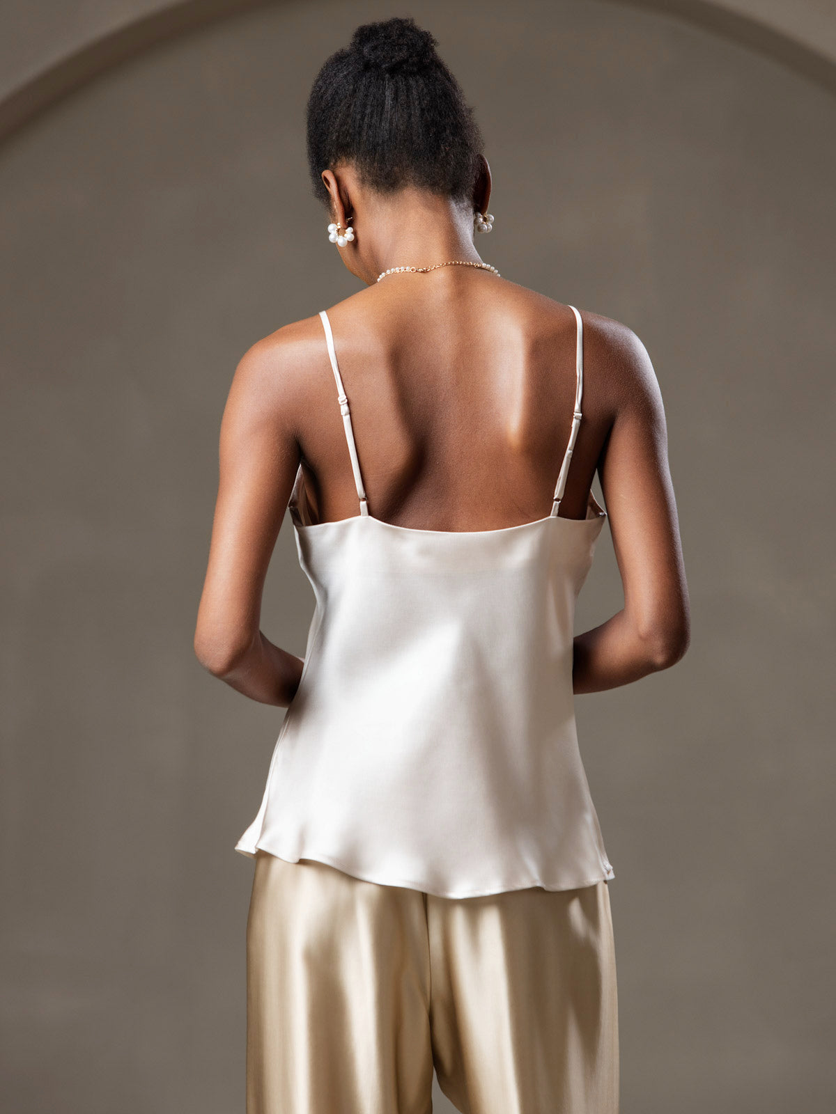 [Beige] SilkSilky-FI Camisoles 002