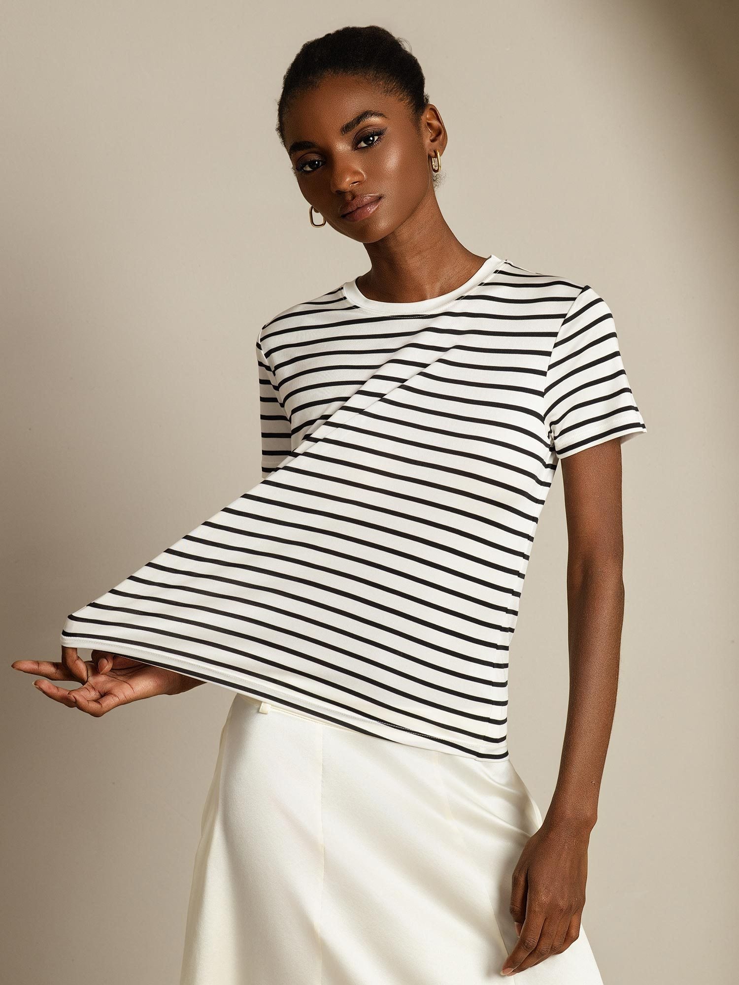 [ValkoinenRaita] SilkSilky-FI Womens T-Shirt 001