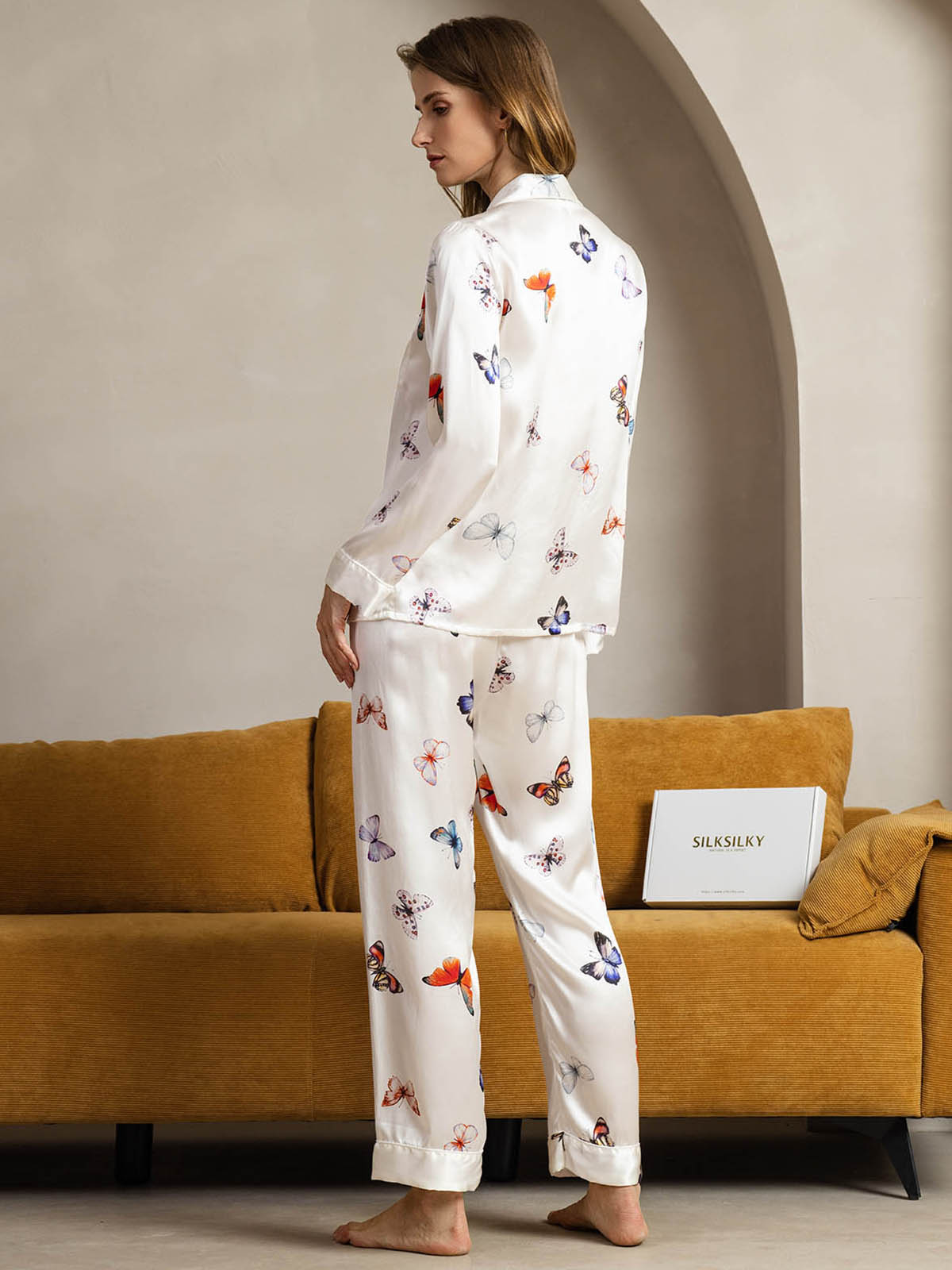 [Valkoinen Perhonen] SilkSilky-FI Womens Pajamas 002