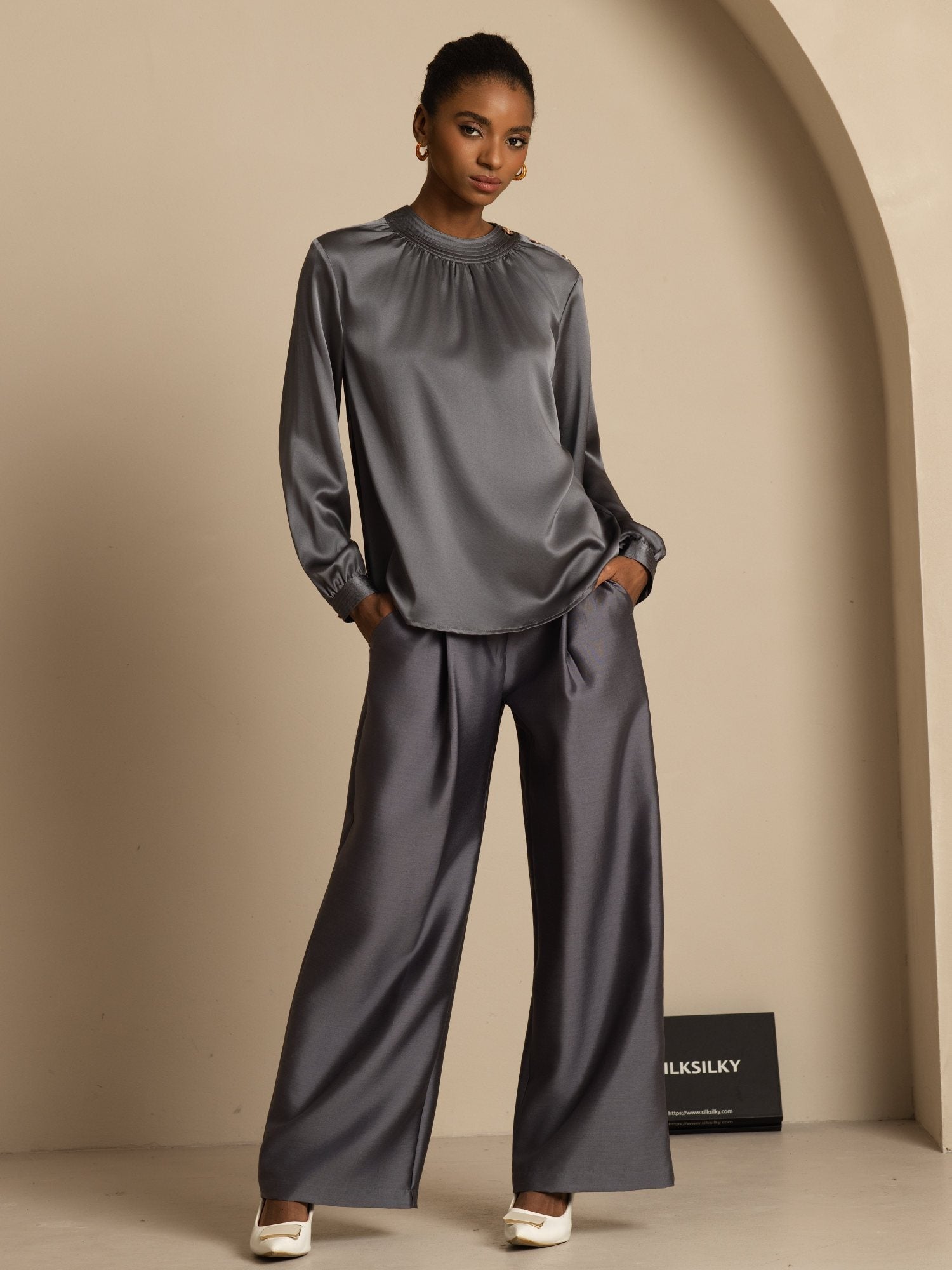 [TummanHarmaa] SilkSilky-FI 19Momme Silkki Pitkähihainen Pyöreä Pääntie Pusero 003