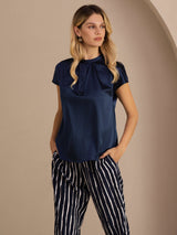 [Tummansininen] SilkSilky-FI Short Sleeve Blouse 004