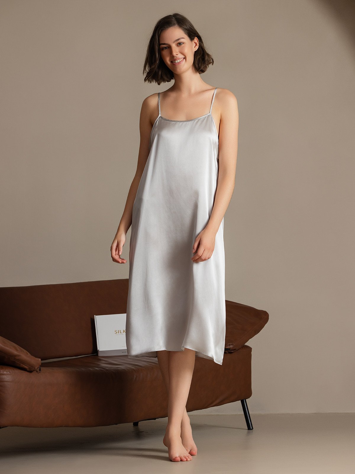 [Vaalean Harmaa] SilkSilky-FI 19Momme Silk Sleeveless Dress 004