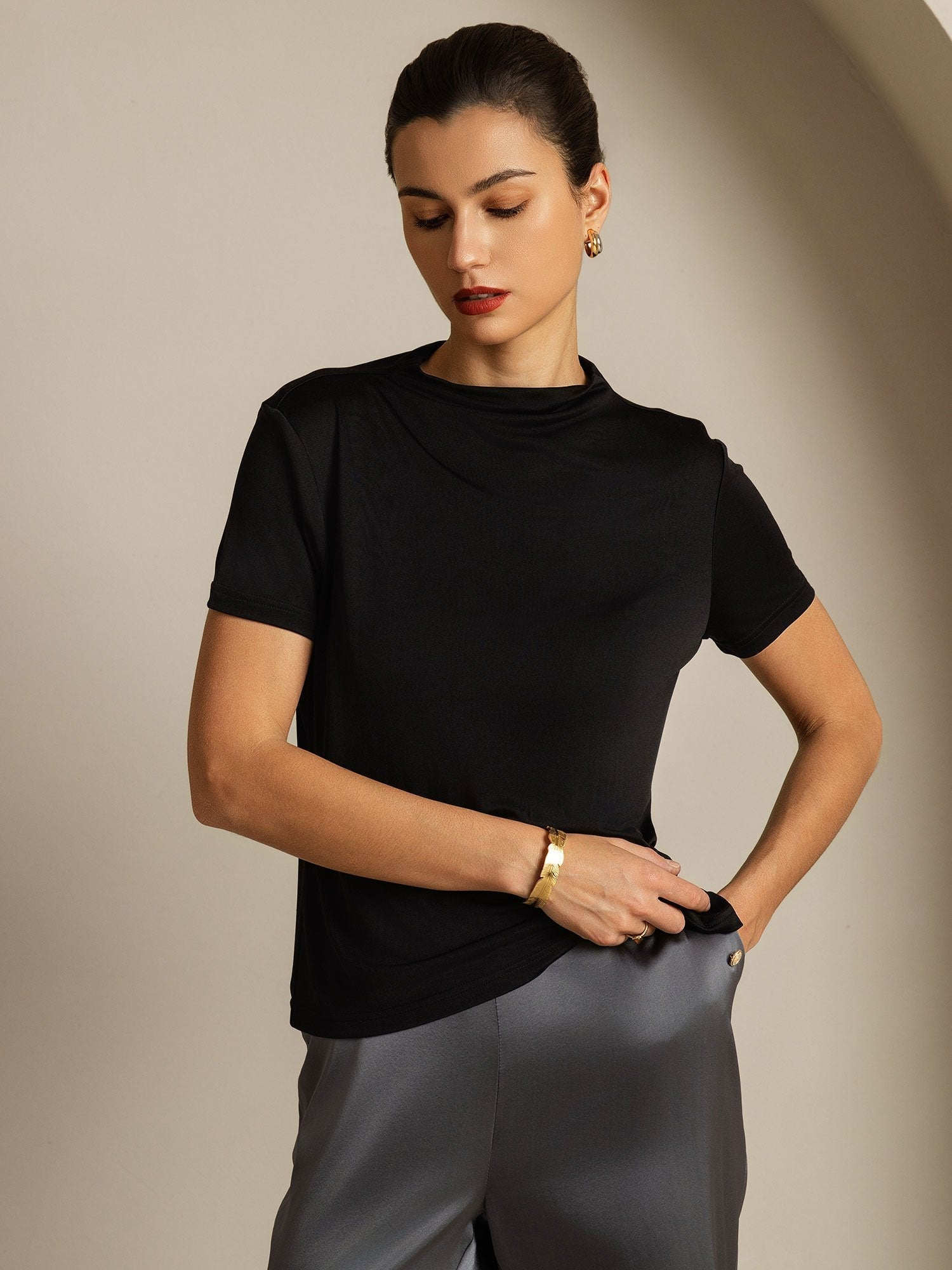 [Musta] SilkSilky-FI Womens T-Shirt 006