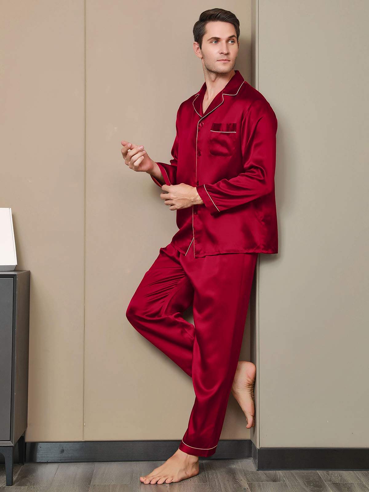 SilkSilky-FI Mens Pajamas Viini 002