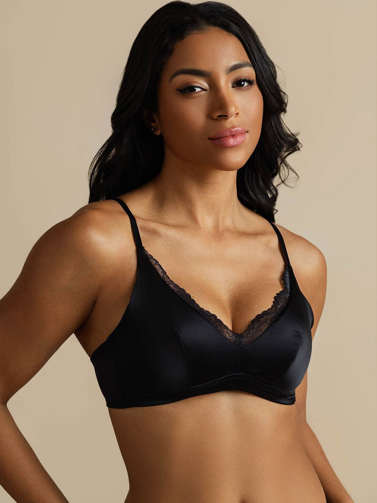 [Musta] SilkSilky-FI Bra 008,