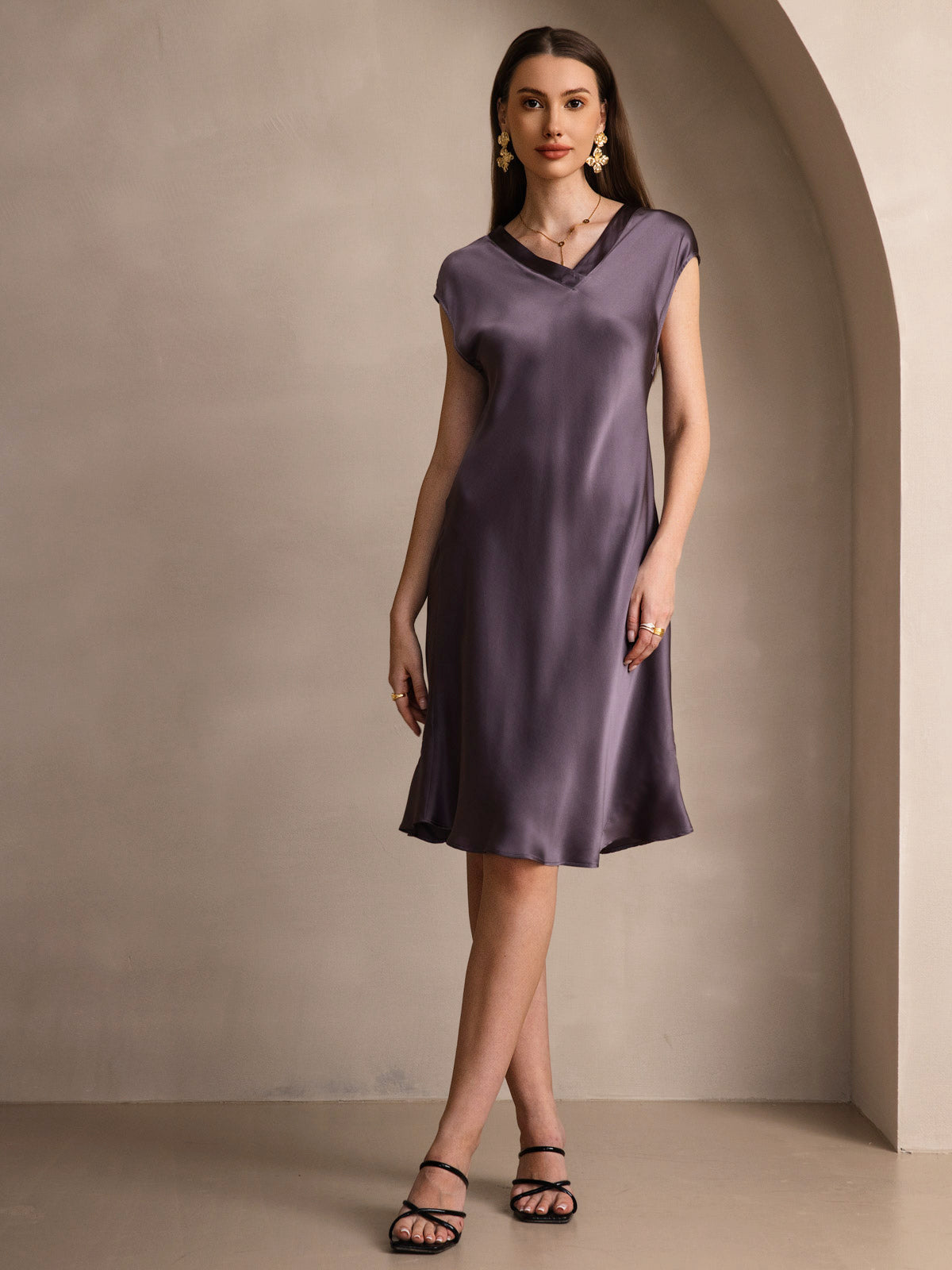 SilkSilky-FI Nightgown Purppuranharmaa 003