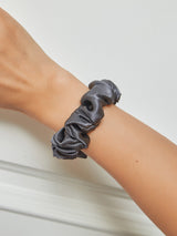 [Tumman Harmaa] SilkSilky-FI Scrunchie 001