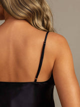 [Musta] SilkSilky-FI Spagettihihna V Neck Camisole Setti 006