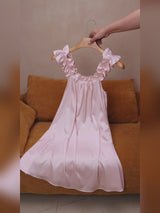SilkSilky-FI Sleeveless Square Neck Yöpaita video 001