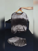 SilkSilky-FI Short Sleeve Round Neck Naisten Pyjamat video 001
