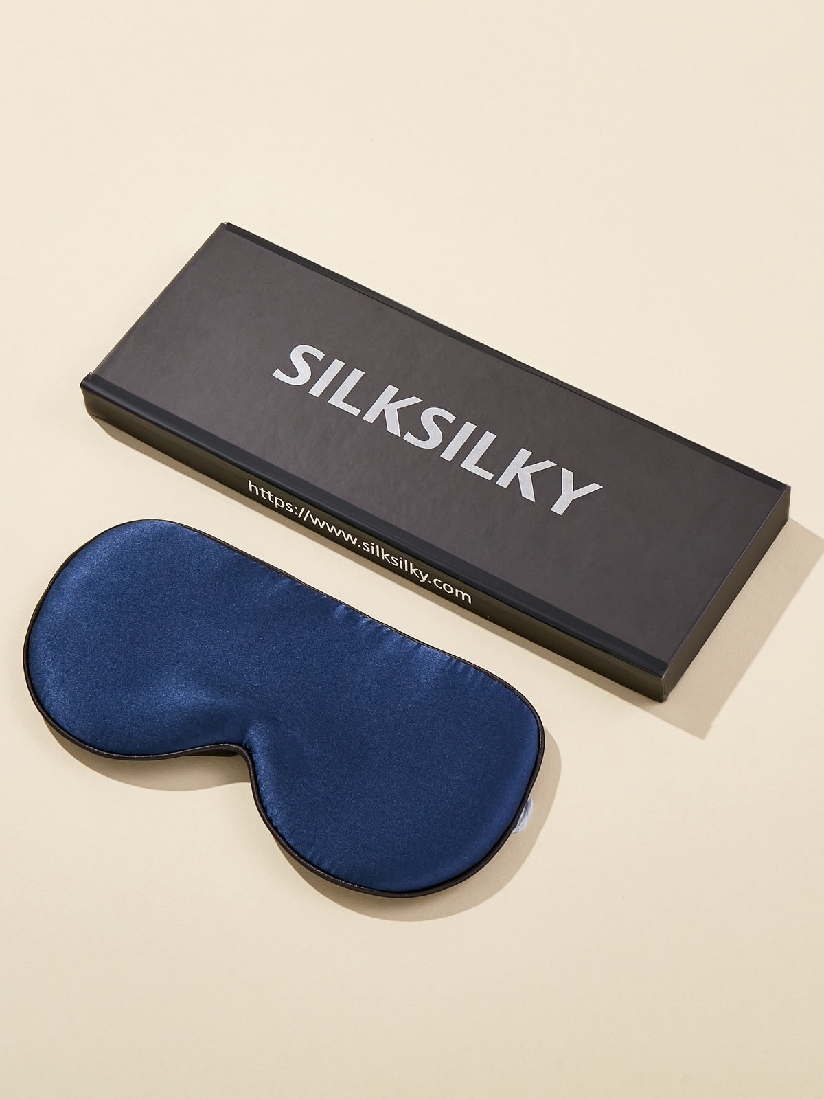 SilkSilky FI 19Momme Pure Silk Eye Mask Tummansininen 002